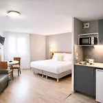 Sejours & Affaires De L'yser Aparthotel 3*