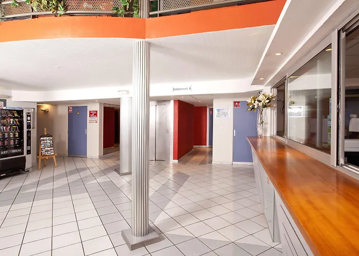 Hotel apartamentowy Sejours & Affaires De L'yser 3*