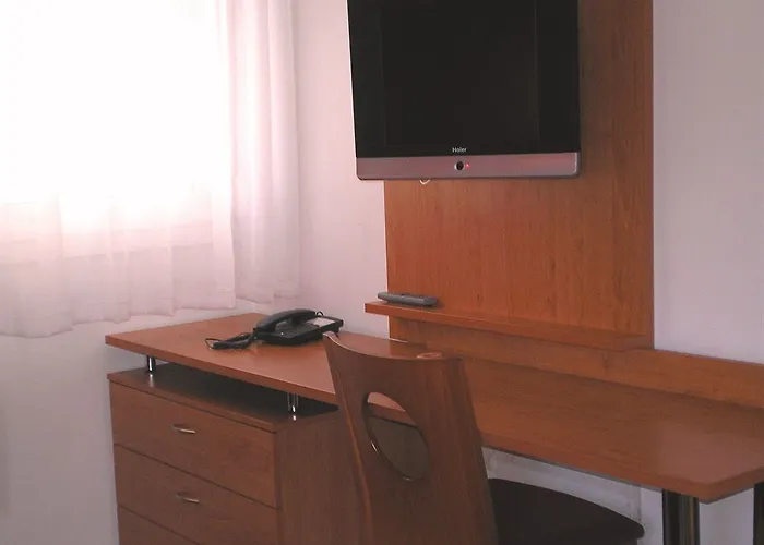 Sejours & Affaires De L'yser 3* בורדו