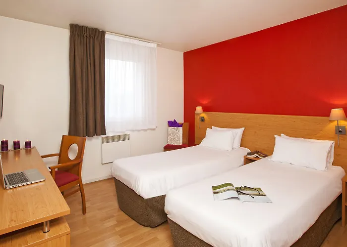 Aparthotel Sejours & Affaires De L'yser 3*
